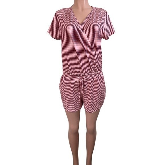 Vineyard Vines Knit Red & White Striped Crossover Romper Size Medium - Picture 1 of 8